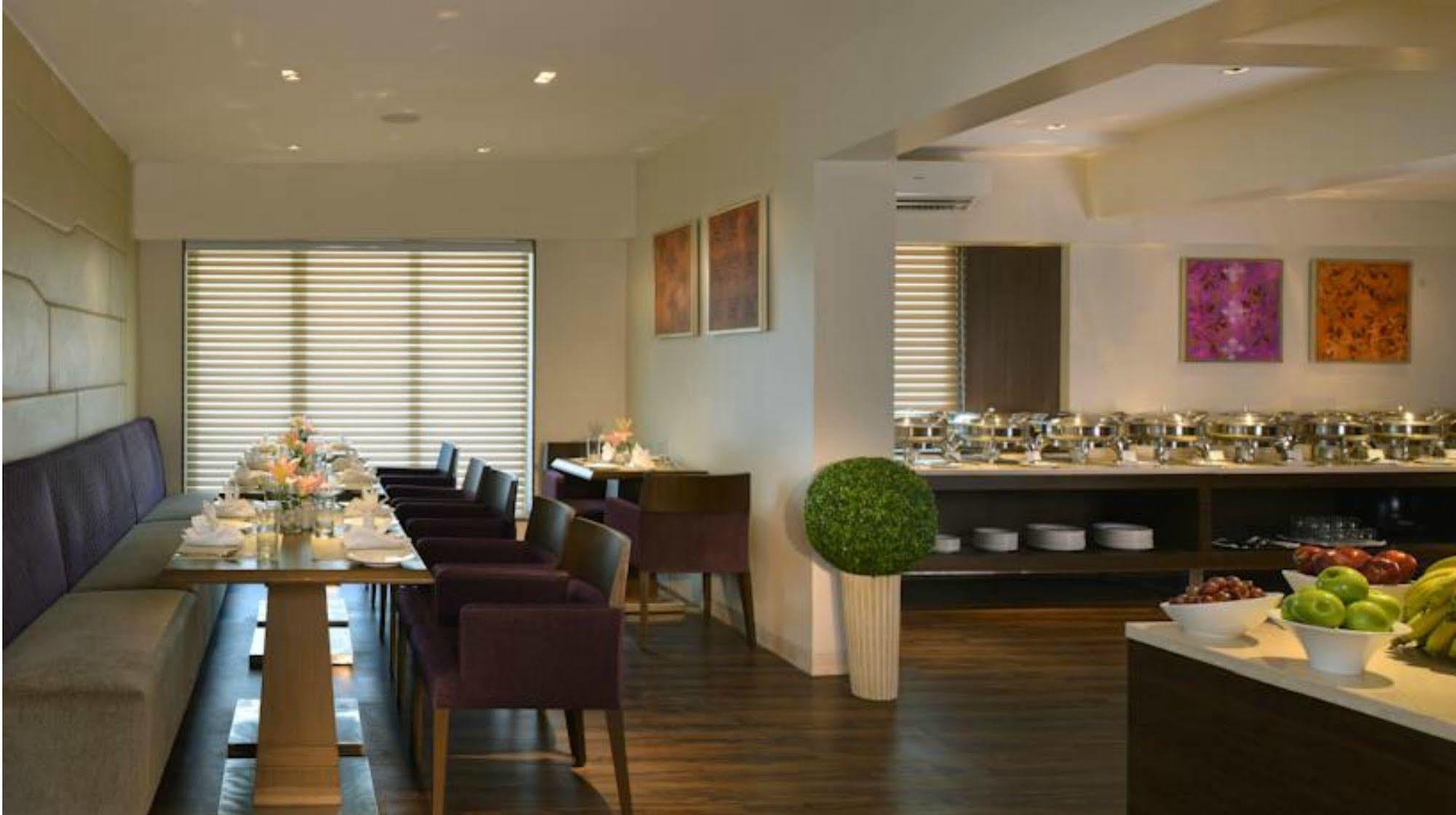 Residency Sarovar Portico Bombay Exterior foto